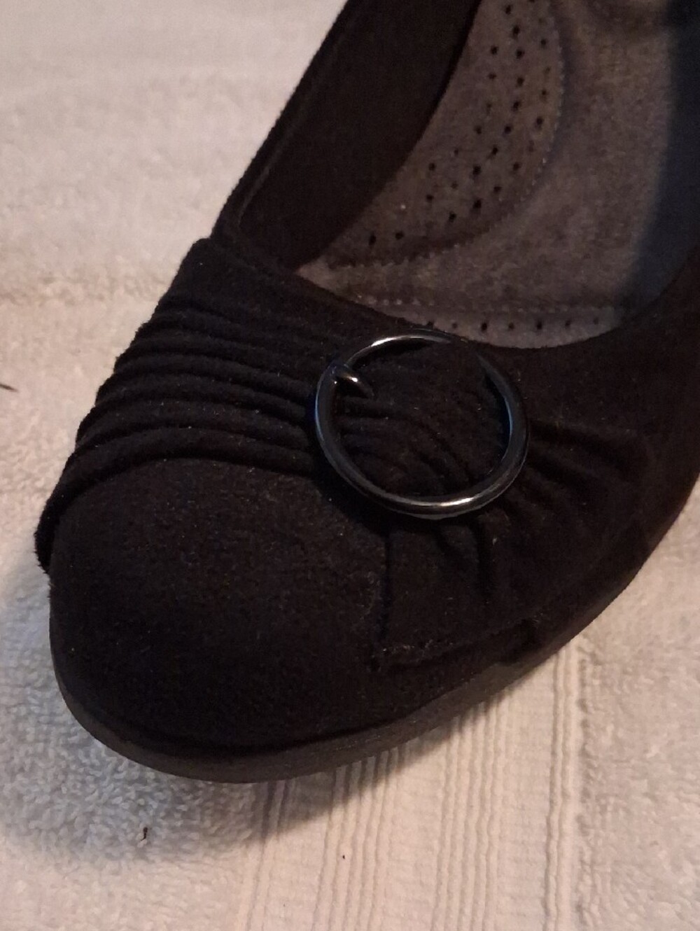 dexflex comfort Black Slip-On Ballet Flats with Decorative Ring - Picture 8 of 11